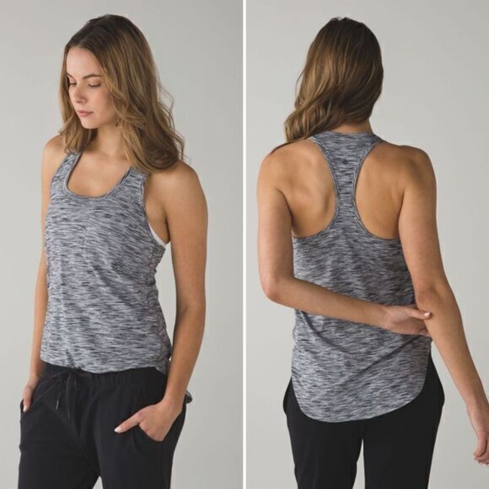 Lululemon Yogi Racer Back in Space Dye White Black Size 6